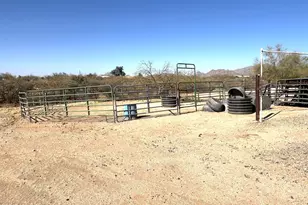 27230 S Coyote Trail, Congress, AZ 85332 - Photo 43