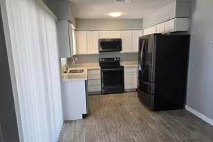 5977 W Britton Ave, Phoenix, AZ 85033 - Photo 15