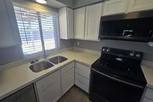 5977 W Britton Ave, Phoenix, AZ 85033 - Photo 13