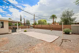 12244 N Saint Andrew Dr, Sun City, AZ 85351 - Photo 15