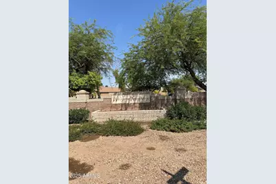 15756 W Redfield Road, Surprise, AZ 85379 - Photo 3