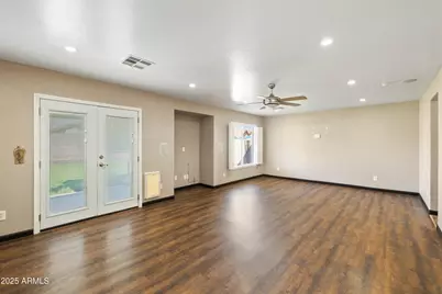 15756 W Redfield Road, Surprise, AZ 85379 - Photo 9