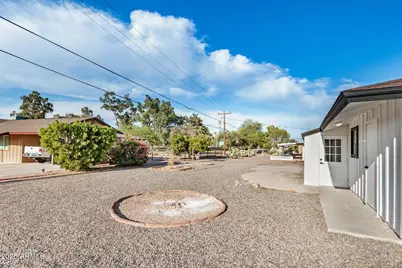10076 W Peoria Avenue, Sun City, AZ 85351 - Photo 27