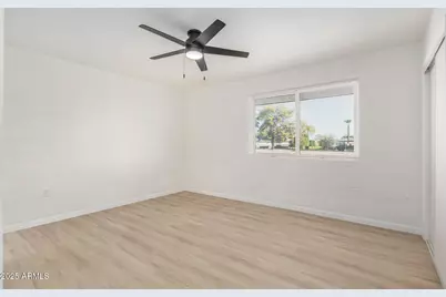 10076 W Peoria Avenue, Sun City, AZ 85351 - Photo 17