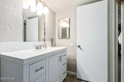 3416 N 44th Street #18, Phoenix, AZ 85018 - Photo 13