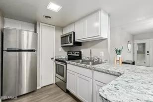 3416 N 44th St, Phoenix, AZ 85018 - Photo 9