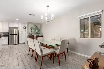 402 E Morrow Drive, Phoenix, AZ 85024 - Photo 9