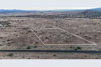 10111 W Old Highway 66 -- #7, Ash Fork, AZ 86320 - Photo 5