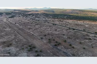 10111 W Old Highway 66 -- #7, Ash Fork, AZ 86320 - Photo 17