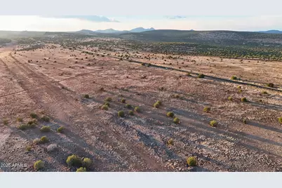 10111 W Old Highway 66 -- #7, Ash Fork, AZ 86320 - Photo 9