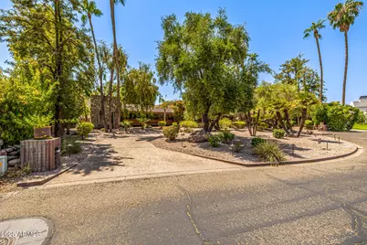 8424 N Golf Drive, Paradise Valley, AZ 85253 - Photo 5