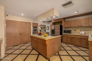 8424 N Golf Dr, Paradise Valley, AZ 85253 - Photo 39