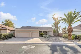 1038 S Palomino Creek Dr, Gilbert, AZ 85296 - Photo 1
