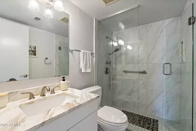 1142 E Kaler Drive, Phoenix, AZ 85020 - Photo 11