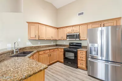 11891 N 84th Lane, Peoria, AZ 85345 - Photo 15