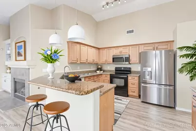 11891 N 84th Lane, Peoria, AZ 85345 - Photo 5