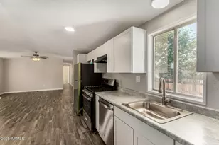 8427 W Glendale Ave, Glendale, AZ 85305 - Photo 11