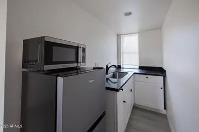 1915 N 26th Place #Apt 6, Phoenix, AZ 85008 - Photo 7