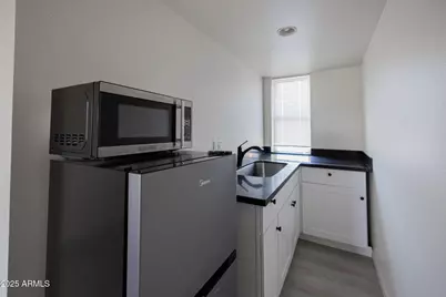 1915 N 26th Place #6, Phoenix, AZ 85008 - Photo 7