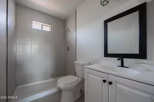 1915 N 26th Pl, Phoenix, AZ 85008 - Photo 9