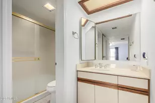 10410 N Cave Creek Rd, Phoenix, AZ 85020 - Photo 15