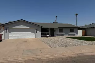 8316 E Palm Ln, Scottsdale, AZ 85257 - Photo 17