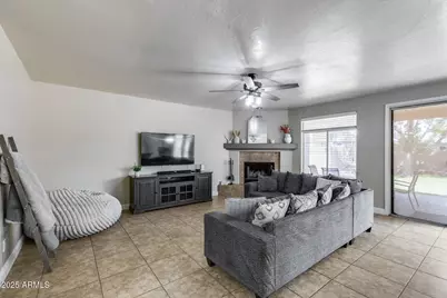 13888 W Wilshire Drive, Goodyear, AZ 85395 - Photo 29