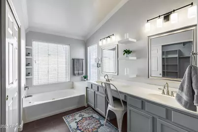 13888 W Wilshire Drive, Goodyear, AZ 85395 - Photo 45