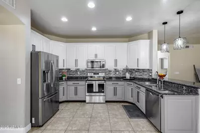 13888 W Wilshire Drive, Goodyear, AZ 85395 - Photo 5