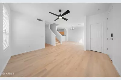 42424 N Gavilan Peak Parkway #4104, Anthem, AZ 85086 - Photo 3