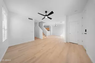 42424 N Gavilan Peak Pkwy, Anthem, AZ 85086 - Photo 3