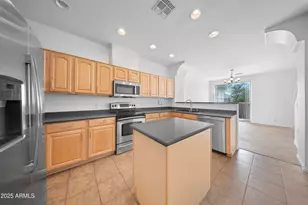 42424 N Gavilan Peak Pkwy, Anthem, AZ 85086 - Photo 13