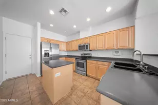 42424 N Gavilan Peak Pkwy, Anthem, AZ 85086 - Photo 25