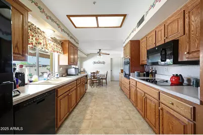 4333 W Echo Lane, Glendale, AZ 85302 - Photo 5