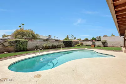 4333 W Echo Lane, Glendale, AZ 85302 - Photo 23