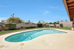 4333 W Echo Ln, Glendale, AZ 85302 - Photo 23