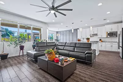 2929 W Amber Sun Drive, Phoenix, AZ 85085 - Photo 1