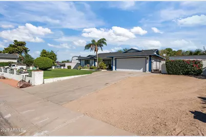 5244 W Waltann Lane, Glendale, AZ 85306 - Photo 9