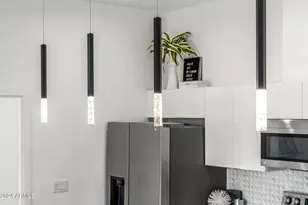 4220 N 32nd St, Phoenix, AZ 85018 - Photo 17