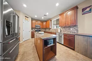 223 S 172nd Dr, Goodyear, AZ 85338 - Photo 7