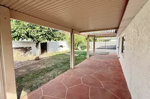 1214 E Las Palmaritas Dr, Phoenix, AZ 85020 - Photo 29