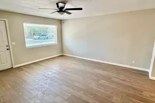 1214 E Las Palmaritas Dr, Phoenix, AZ 85020 - Photo 13