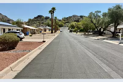 1214 E Las Palmaritas Drive, Phoenix, AZ 85020 - Photo 1