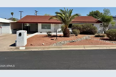 1214 E Las Palmaritas Drive, Phoenix, AZ 85020 - Photo 1
