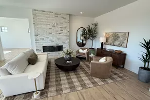 1081 E Peach Tree Dr, Chandler, AZ 85249 - Photo 9