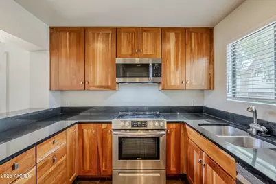 4225 N 21st Street #22, Phoenix, AZ 85016 - Photo 3