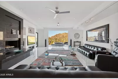 1721 E Hatcher Drive, Phoenix, AZ 85020 - Photo 1