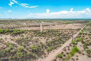 17847 W Husker Ln W, Marana, AZ 85653 - Photo 13