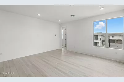 2121 W Sonoran Desert Drive #66, Phoenix, AZ 85085 - Photo 9