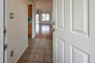 13225 W Port Royale Ln, Surprise, AZ 85379 - Photo 7